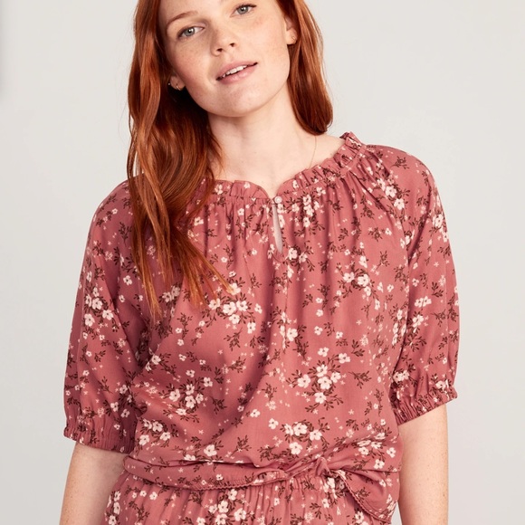 NWT OLD NAVY Puff-Sleeve Floral Swing BLOUSE l Color: Red Floral SIZE SMALL - Picture 2 of 6